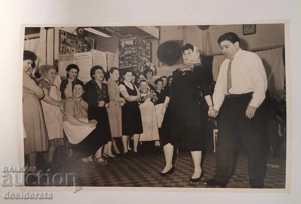 Photograph of the operetta singer Aneta Tsankova