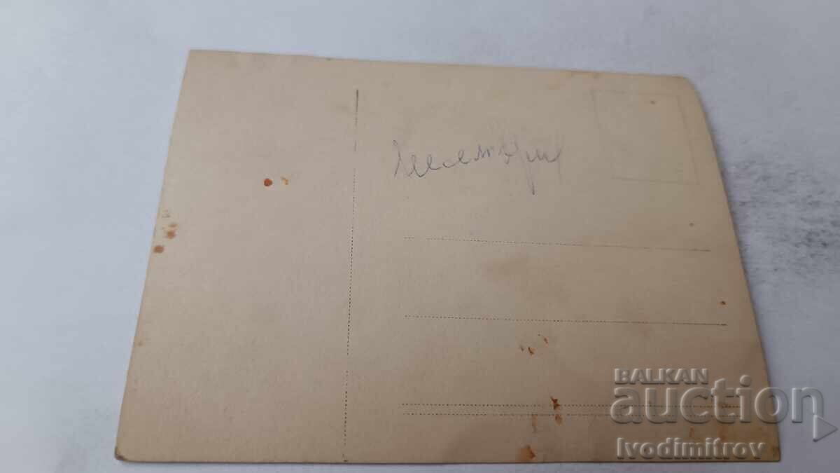 Φωτογραφία Μεσημβρίας Άνδρες και γυναίκες στην παραλία με τιμή 6.35 BGN | € 3.25 Φωτογραφία Μεσημβρίας Άνδρες και γυναίκες στην παραλία με τιμή 6.35 BGN | € 3.25