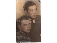 ΠΑΛΙΑ ΦΩΤΟΓΡΑΦΙΑ ΣΟΦΙΑ ΝΕΟΙ ΣΕ ΣΤΟΥΝΤΙΟ Δ938