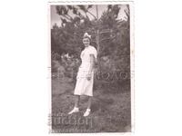 ΠΑΛΙΑ ΦΩΤΟΓΡΑΦΙΑ ΚΟΡΙΤΣΙ ΣΕ ΕΚΔΡΟΜΗ ΣΤΑ ΒΟΥΝΑ Δ939