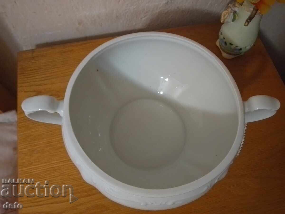 Δημοπρασία Βουλγαρικός πορσελάνινος σουπιέρας της Ίσιδας