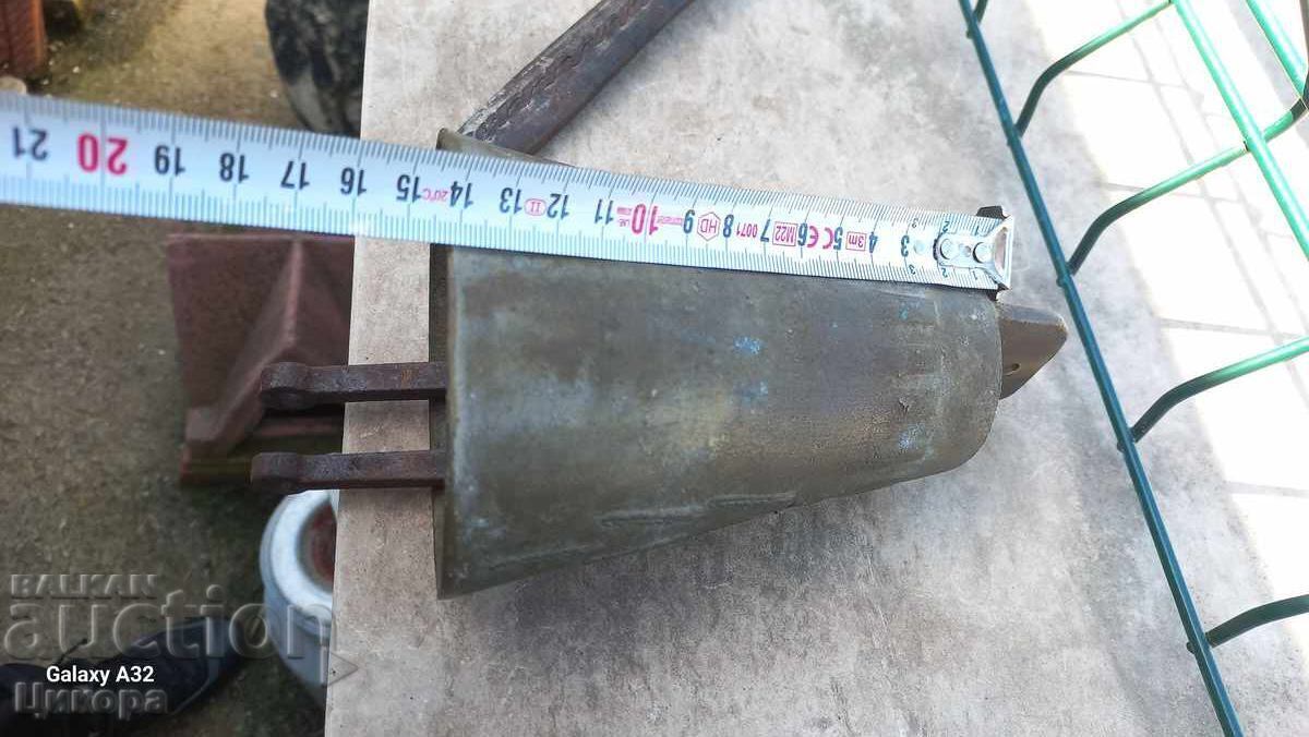 Livrarea URIAȘĂ OALĂ VECHE NEVROCOPIANĂ CLOPOT TUMBELEC CLAPĂ CLINGĂNITOR