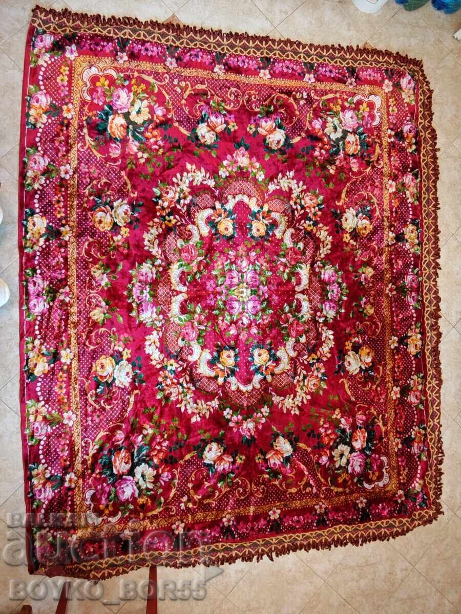 Голяма Плюшена Покривка Покривало за Спалня с Ресни 240/190