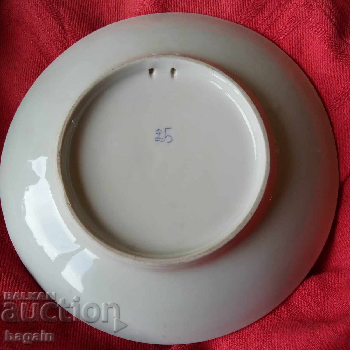 Μοναδική πορσελάνη. ΕΣΣΔ, ΛΔΒ με τιμή 150.00 BGN | € 76.69