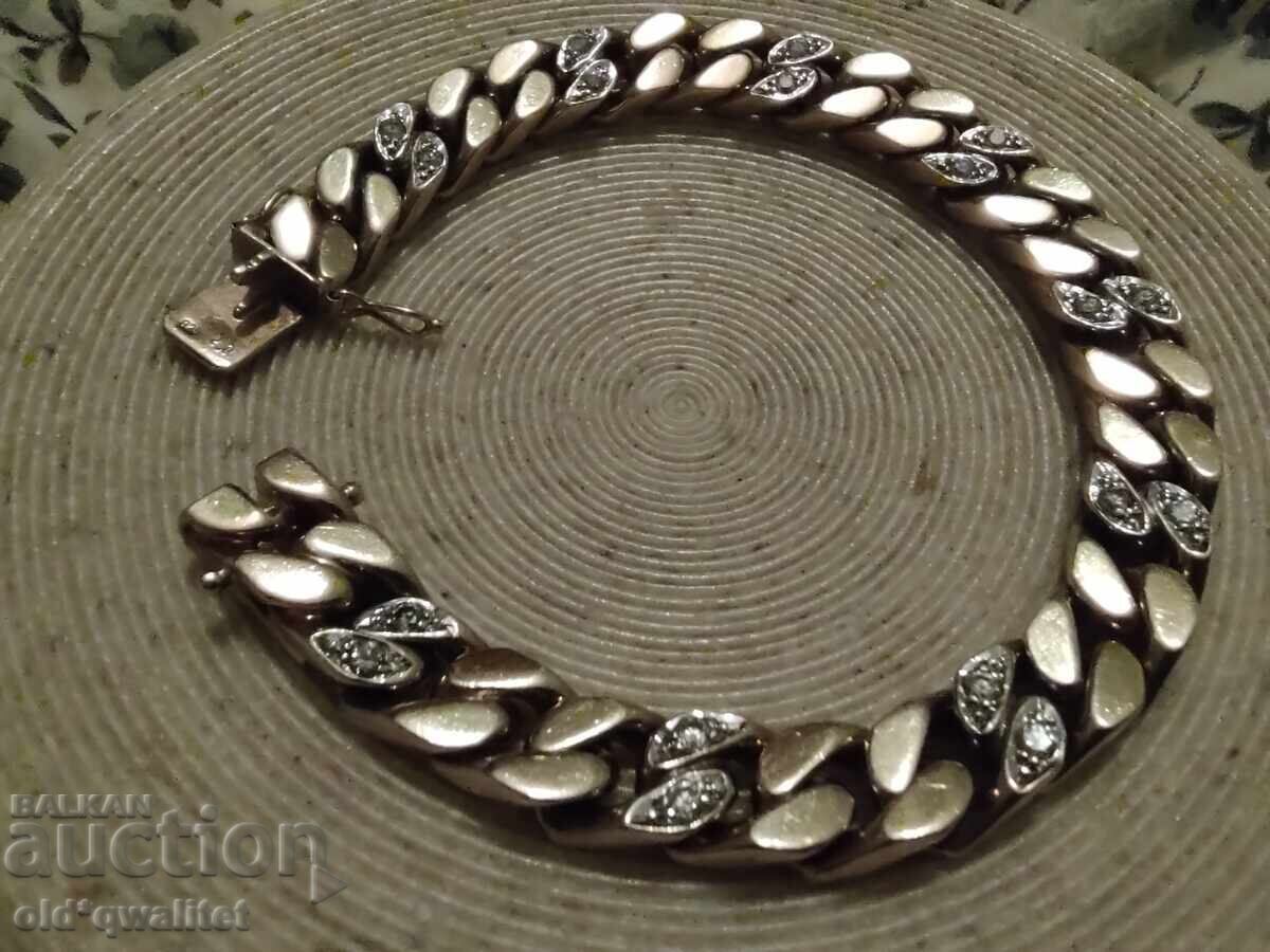Delivery of Attractive silver bracelet, with gold plating