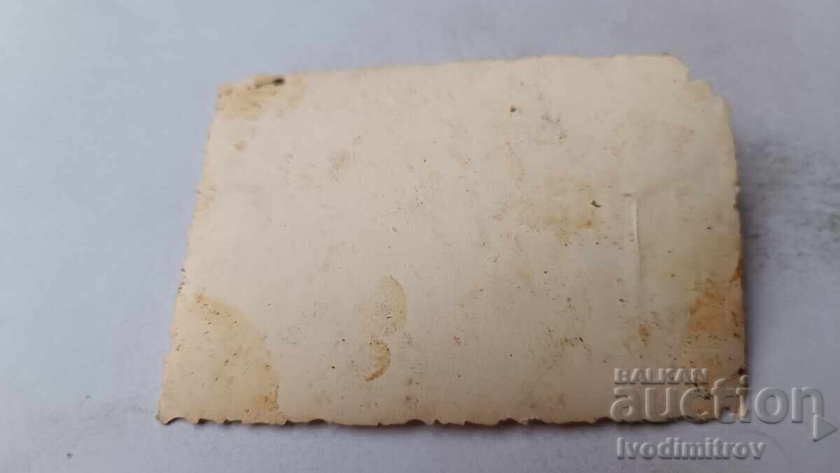 Φωτογραφία Αξιωματικών και στρατιωτών με κοντά παντελόνια σε λιβάδι με τιμή 2.45 BGN | € 1.25