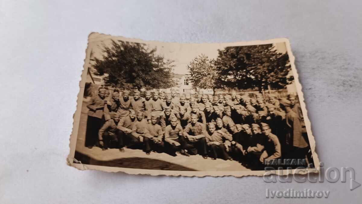 Φωτογραφία Βουργάς Αξιωματικοί και στρατιώτες 1942 Φωτογραφία Βουργάς Αξιωματικοί και στρατιώτες 1942