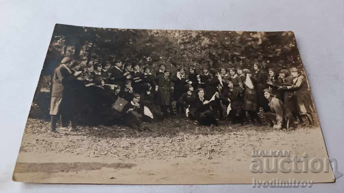 Photo Schoolgirls in the park Photo Schoolgirls in the park