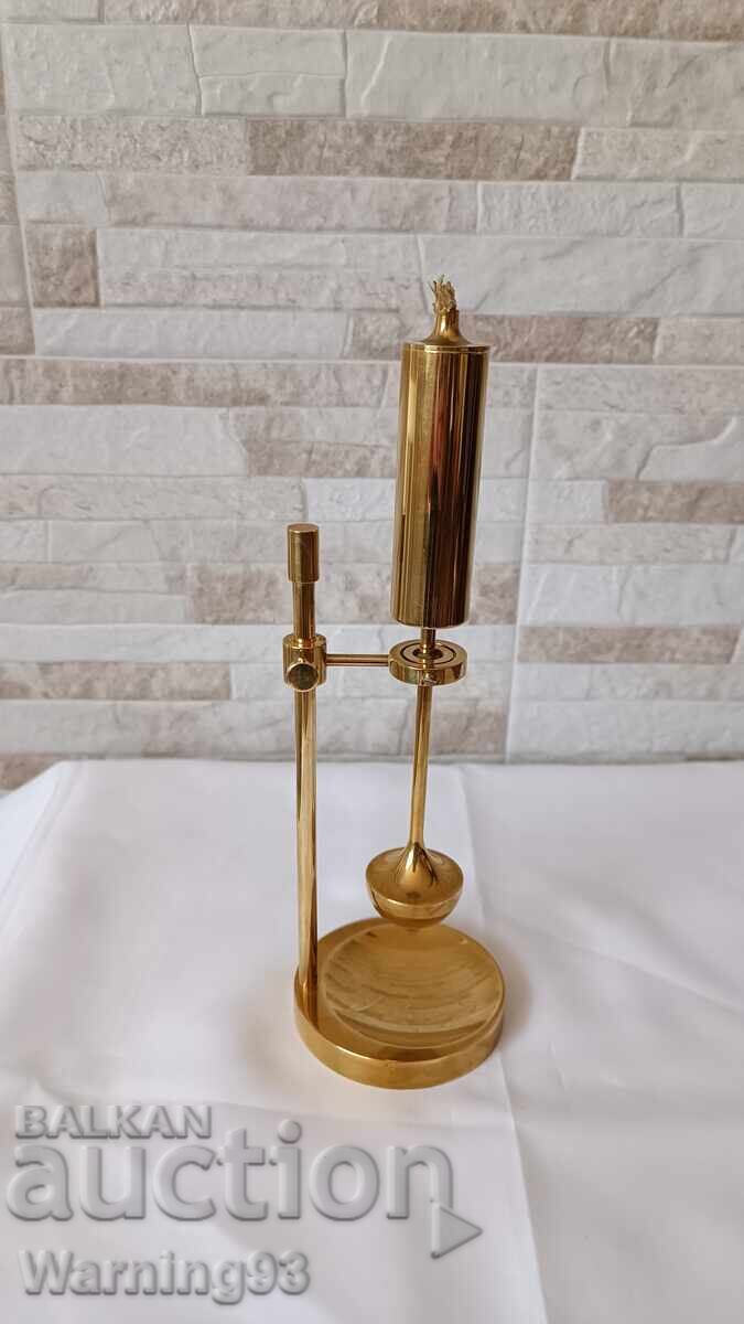 Delivery of Old Ship Oil Lamp - Ilse D. Ammonsen - Denmark Delivery of Old Ship Oil Lamp - Ilse D. Ammonsen - Denmark