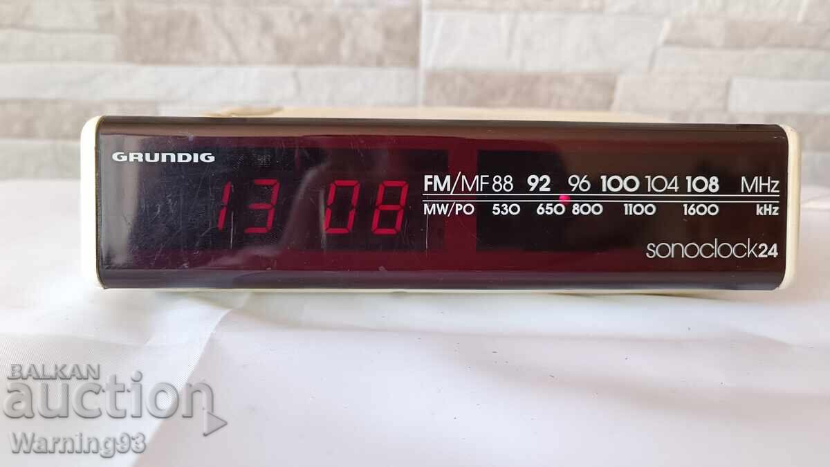 Old radio - clock - GRUNDIG sonoclock24 - 1983 year