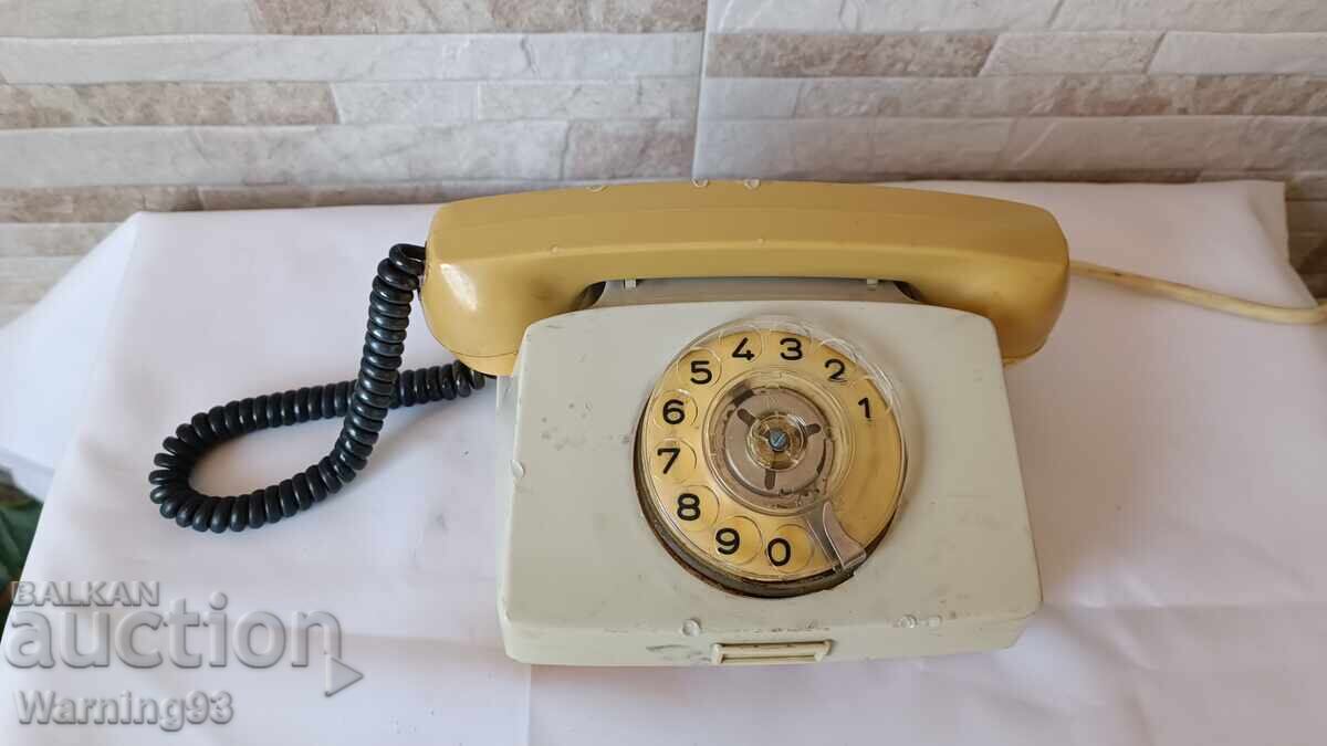 Παλιό Βουλγαρικό τηλέφωνο με ακουστικό - RESPROM - TA4100 με τιμή 15.00 BGN | € 7.67 Παλιό Βουλγαρικό τηλέφωνο με ακουστικό - RESPROM - TA4100 με τιμή 15.00 BGN | € 7.67