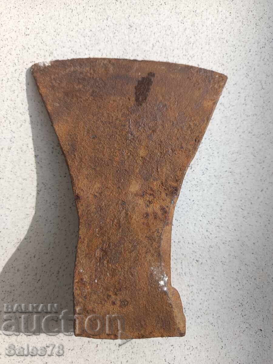 Old Russian ax with price 20.00 BGN | € 10.23
