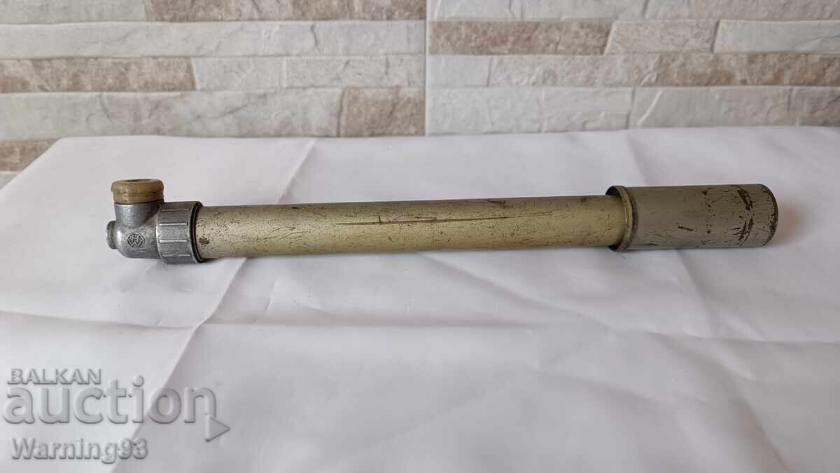 Δημοπρασία Παλιά μεταλλική αντλία HW για SIMSON, MZ, ETZ, TS - Made in GDR Δημοπρασία Παλιά μεταλλική αντλία HW για SIMSON, MZ, ETZ, TS - Made in GDR