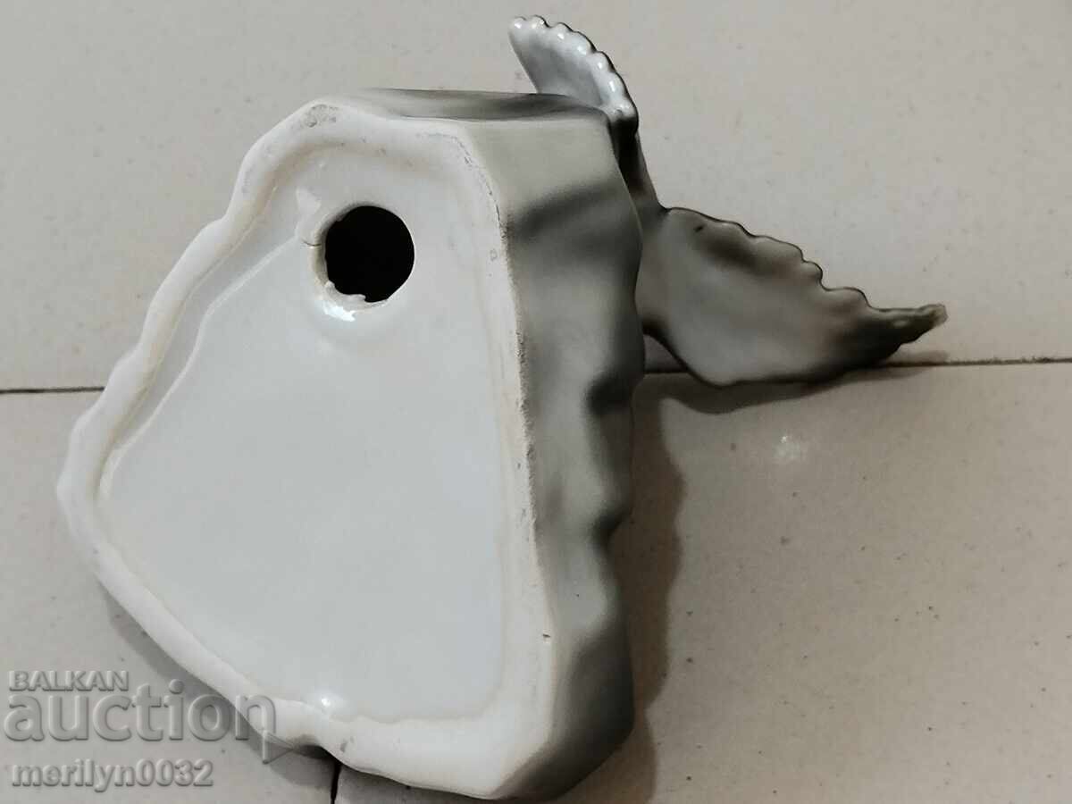 Βουλγαρικό πορσελάνινο ειδώλιο Μορέν σόκολ πίνει νερό στον Βαρδάρη - 5