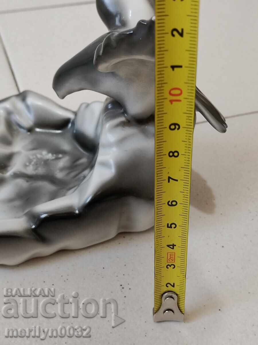 Βουλγαρικό πορσελάνινο ειδώλιο Μορέν σόκολ πίνει νερό στον Βαρδάρη - 7