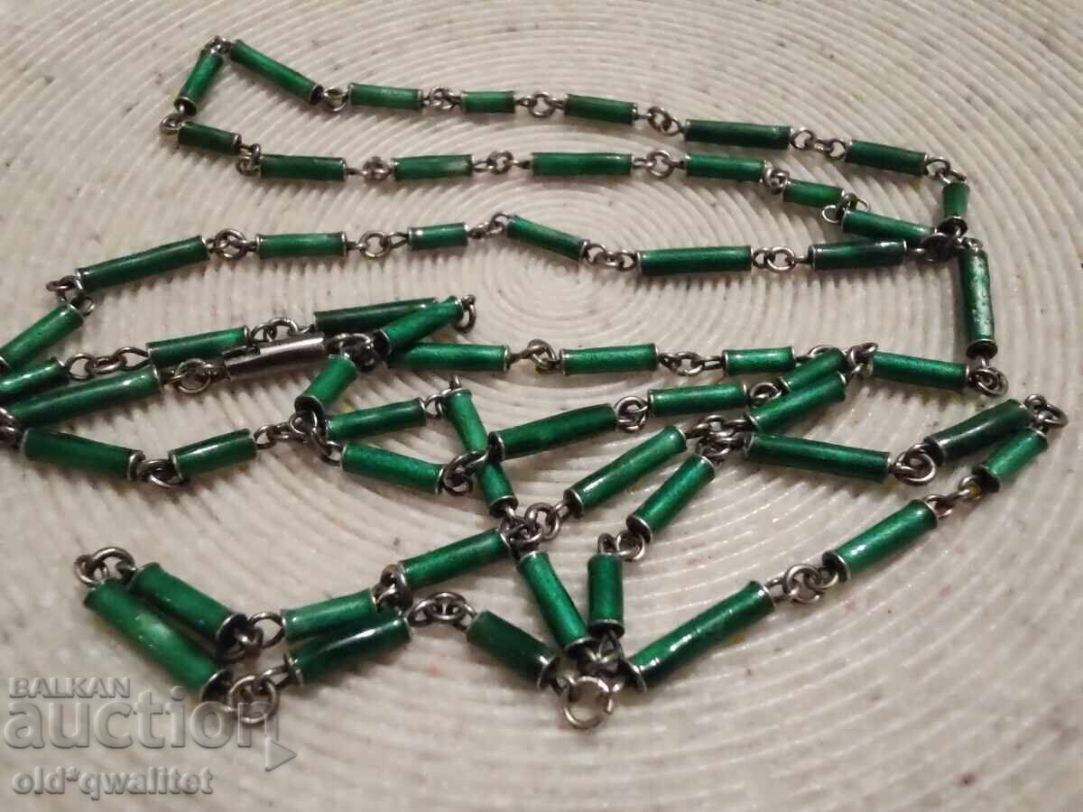 Аукцион Старо елегантно сребърно колие с емайл в зелено Аукцион Старо елегантно сребърно колие с емайл в зелено