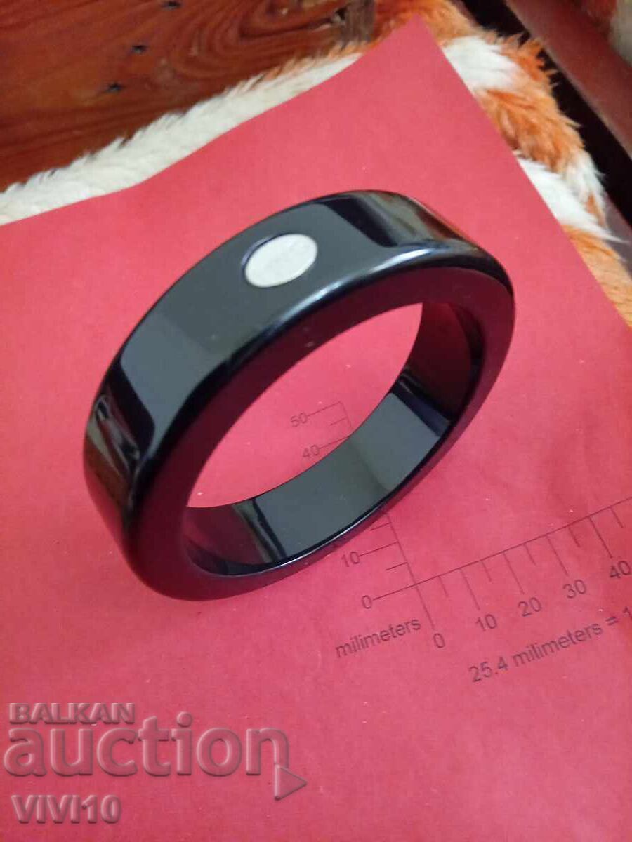 Δημοπρασία Αρχαίο βραχιόλι συγγραφέα MNG Δημοπρασία Αρχαίο βραχιόλι συγγραφέα MNG