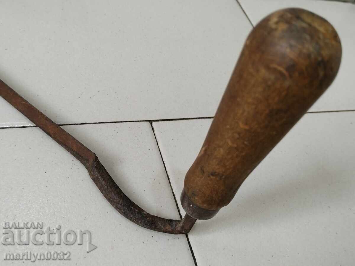 Delivery of Old forged hand tool wrought iron planer wooden Delivery of Old forged hand tool wrought iron planer wooden