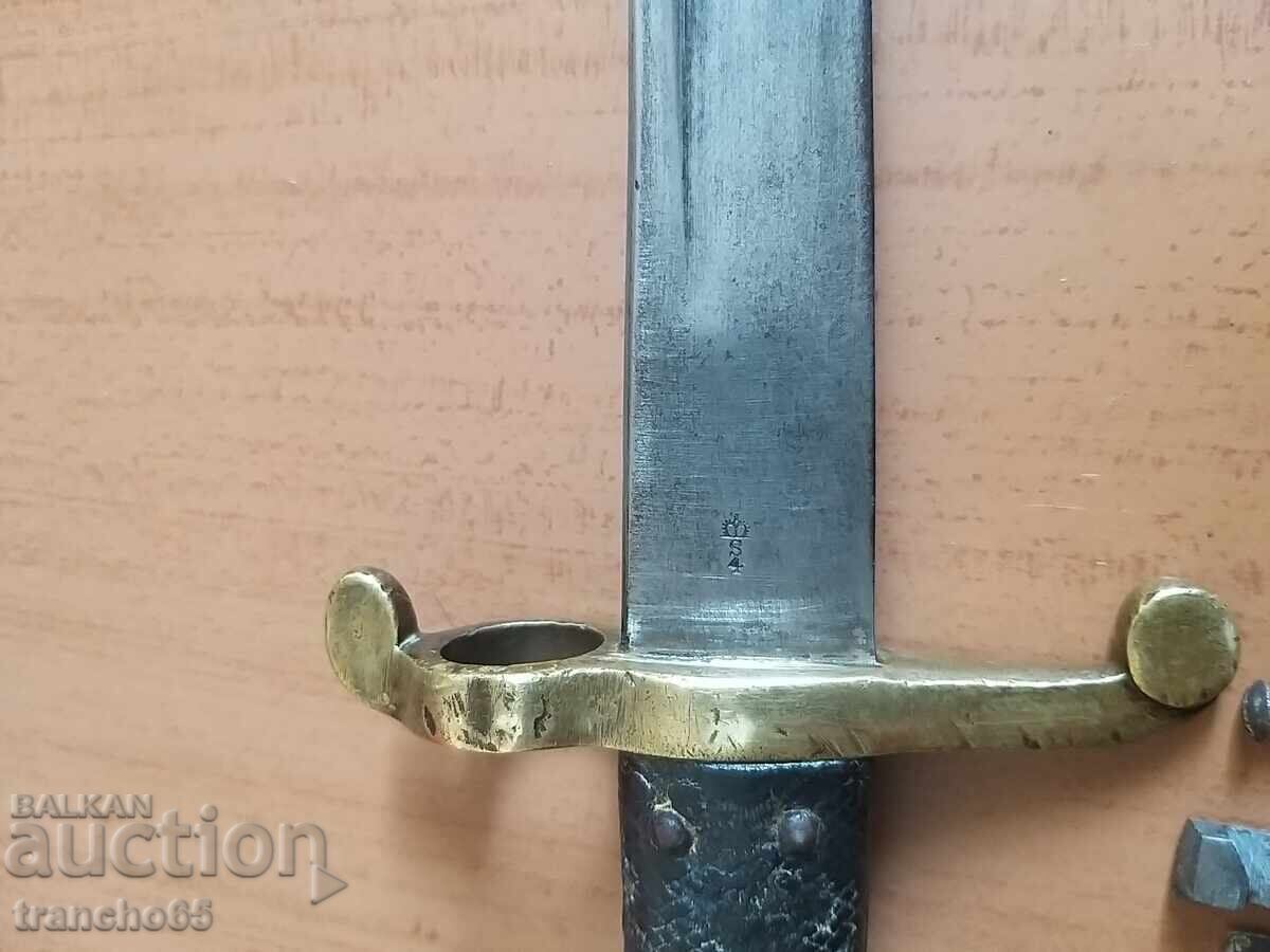 Delivery of British bayonet "Lancaster" M1855, saber