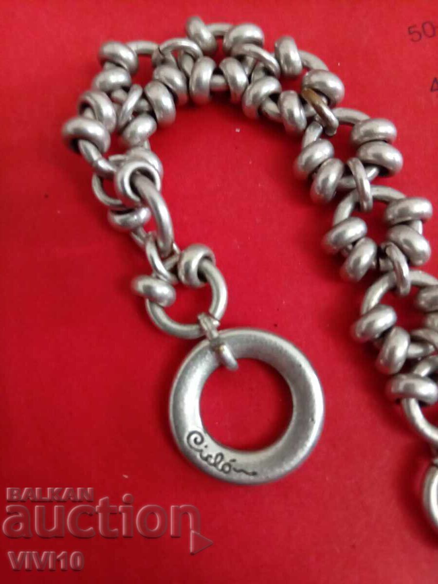 Αρχαίο βραχιόλι Ciclo με τιμή 30.00 BGN | € 15.34 Αρχαίο βραχιόλι Ciclo με τιμή 30.00 BGN | € 15.34