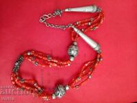 Старинно колие с корали