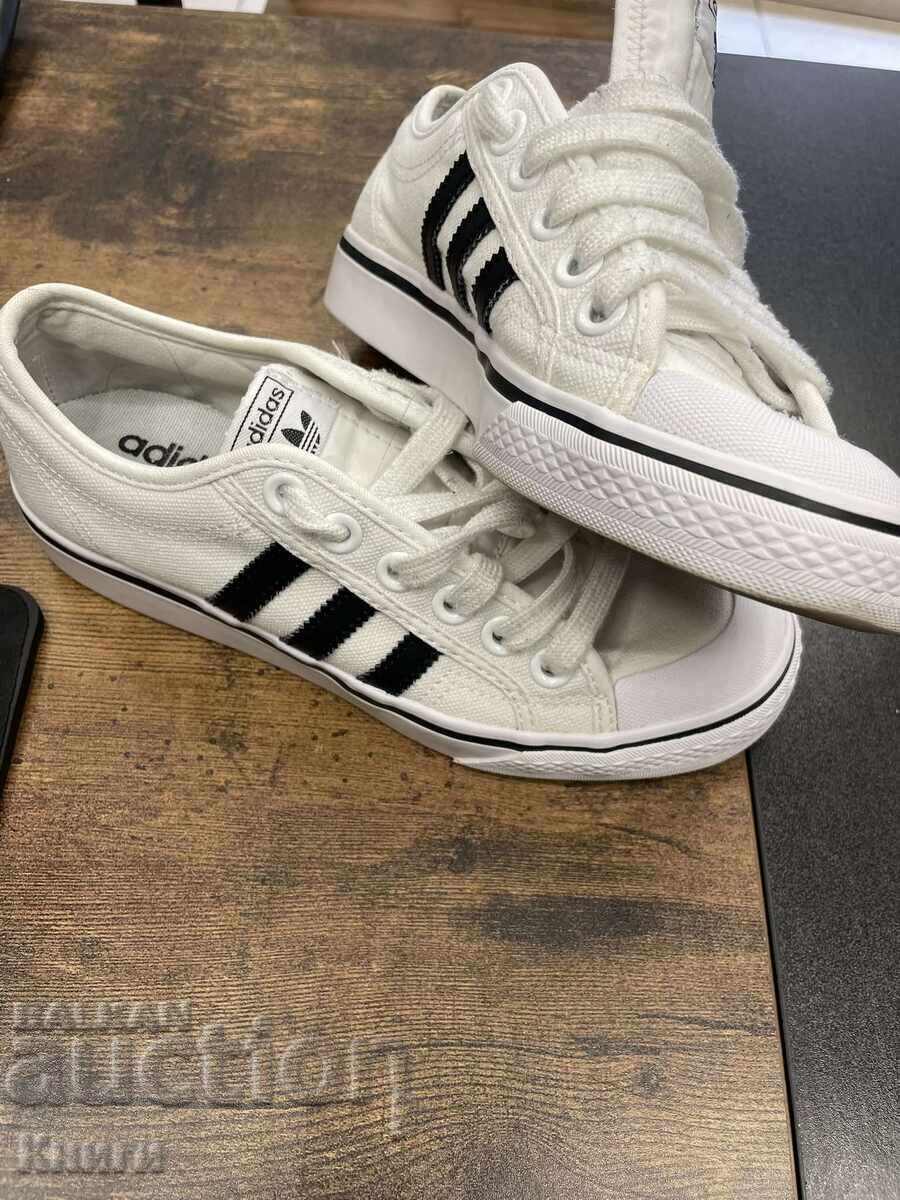Adidași Adidas - mărimea 36