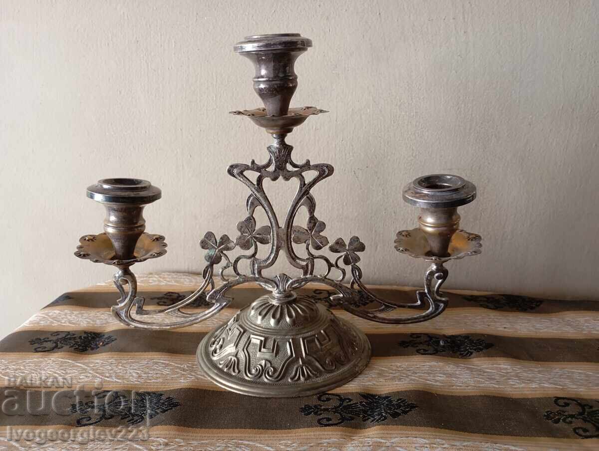 Κηροπήγιο αρ νουβό