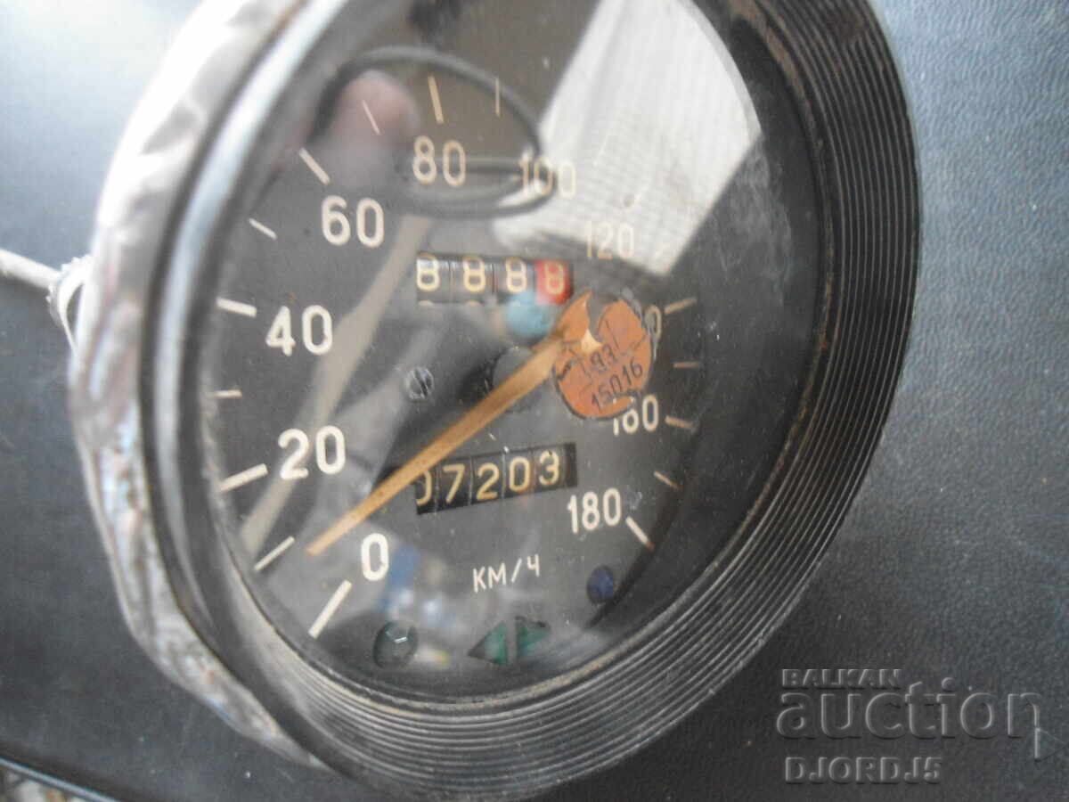 Old Russian Car Measuring Instrument with price 10.00 BGN | € 5.11