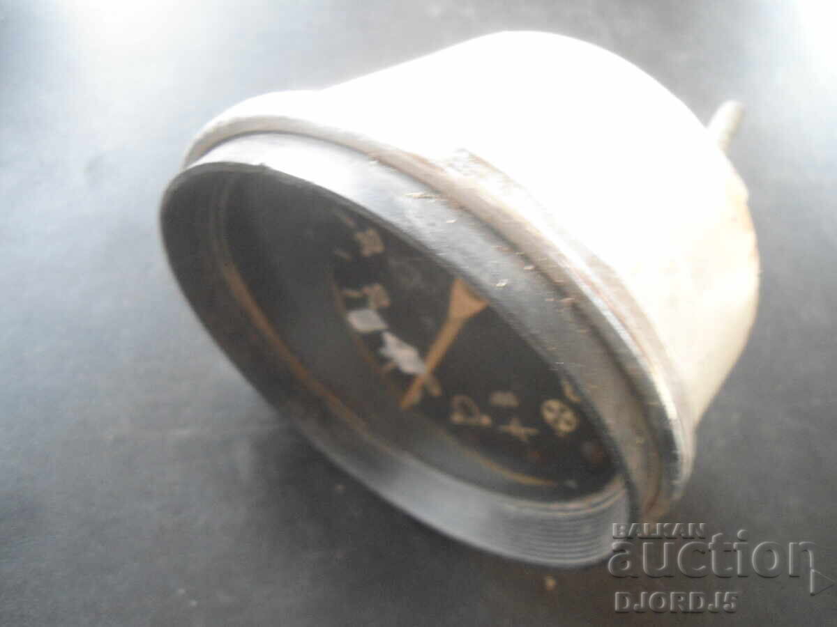 Παράδοση Παλαιό ρωσικό όργανο μέτρησης αυτοκινήτου