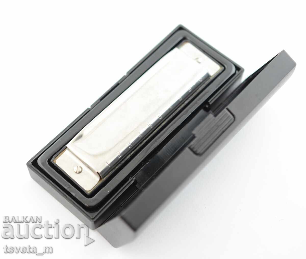 Accordion with case with price 6.00 BGN | € 3.07