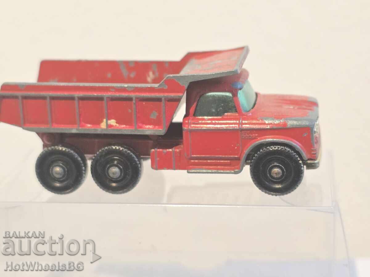Matchbox Lesney No.48C Dodge Dumper Truck 1966 με τιμή 8.99 BGN | € 4.60