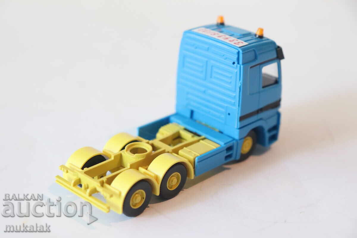 WIKING H0 1/87 MERCEDES ACTROS ВЛЕКАЧ КАМИОН МОДЕЛ КОЛИЧКА - 5 WIKING H0 1/87 MERCEDES ACTROS ВЛЕКАЧ КАМИОН МОДЕЛ КОЛИЧКА - 5