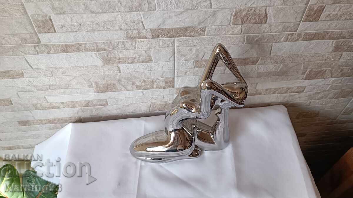 Μεγάλο πορσελάνινο ειδώλιο - Γυναίκα - 26εκ με τιμή 120.00 BGN | € 61.36