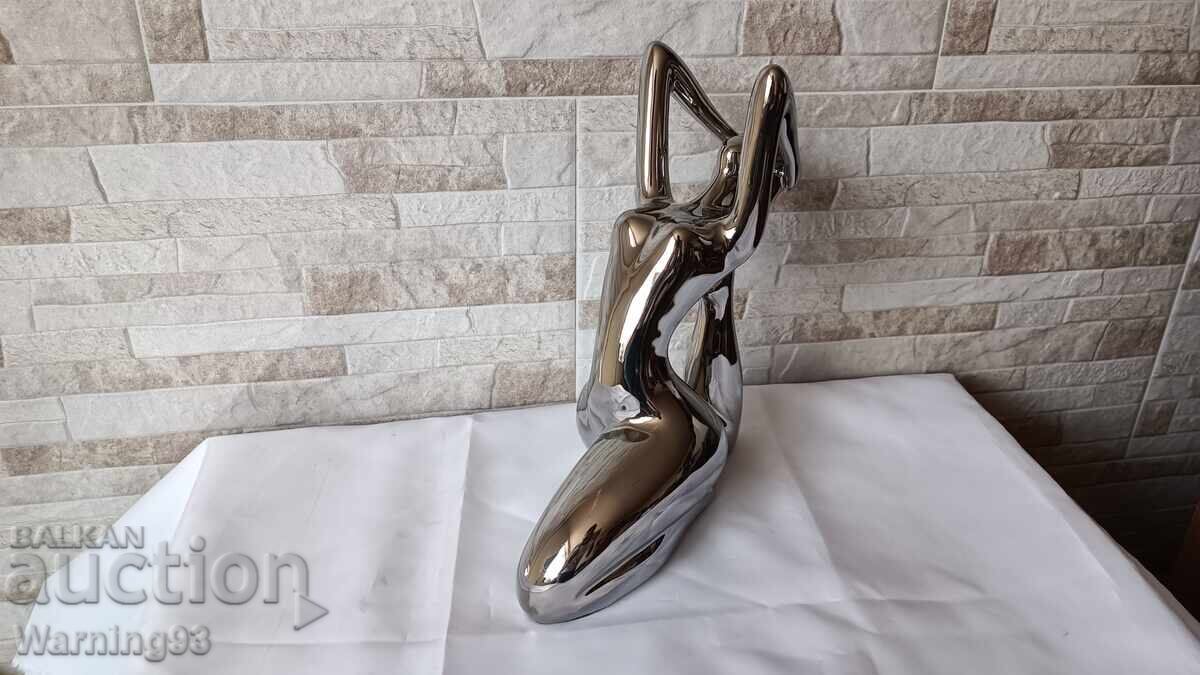 Auction  Large porcelain figure - Woman - 26cm