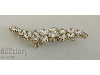 Μια καρφίτσα