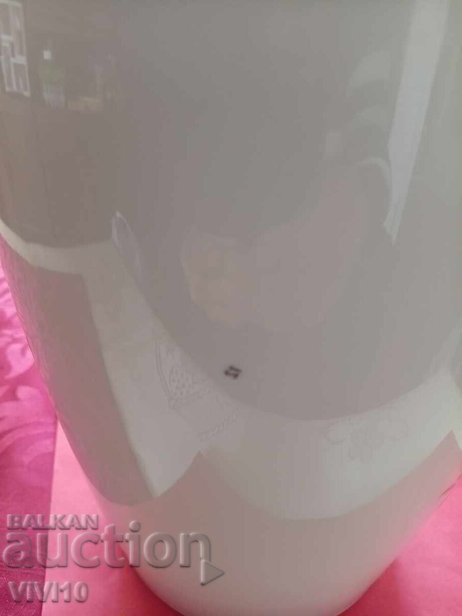 Antique porcelain vase, Kaiser, 30 cm with price € 60.00 | 117.35 BGN