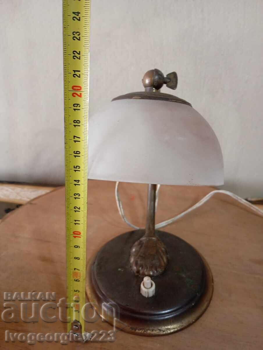 Παράδοση Παλιό φωτιστικό art deco