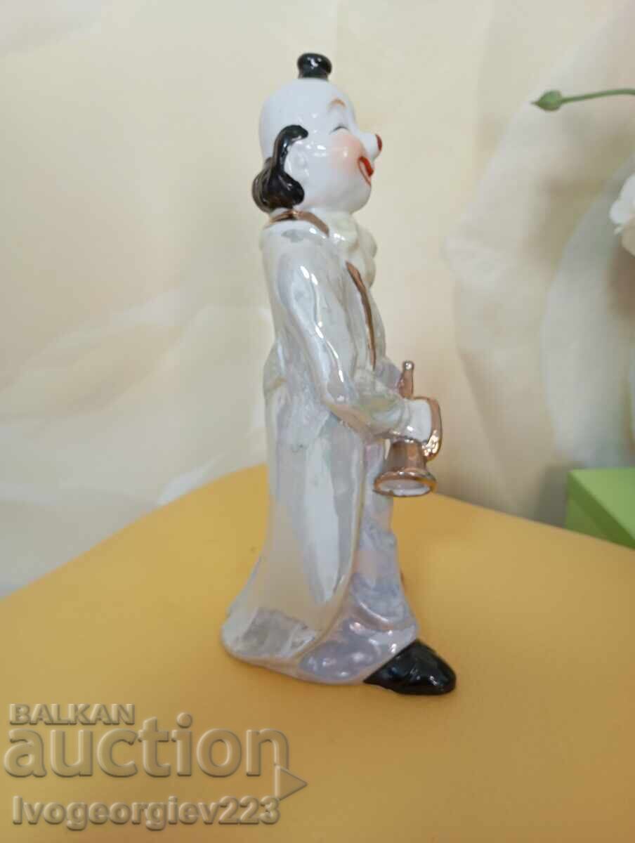Porcelain clown figurine with price 45.00 BGN | € 23.01