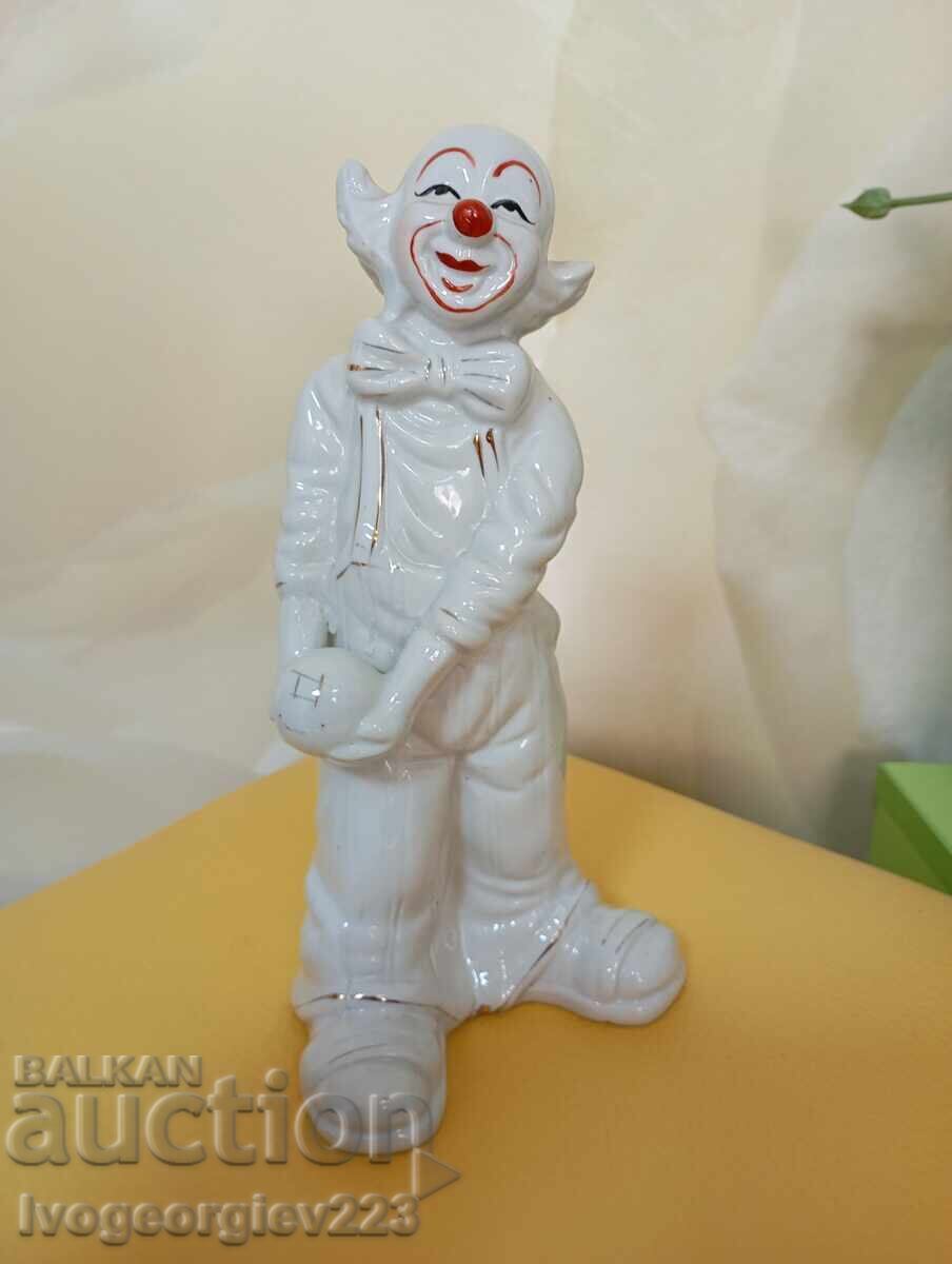 Πορσελάνινο αγαλματάκι-κλόουν