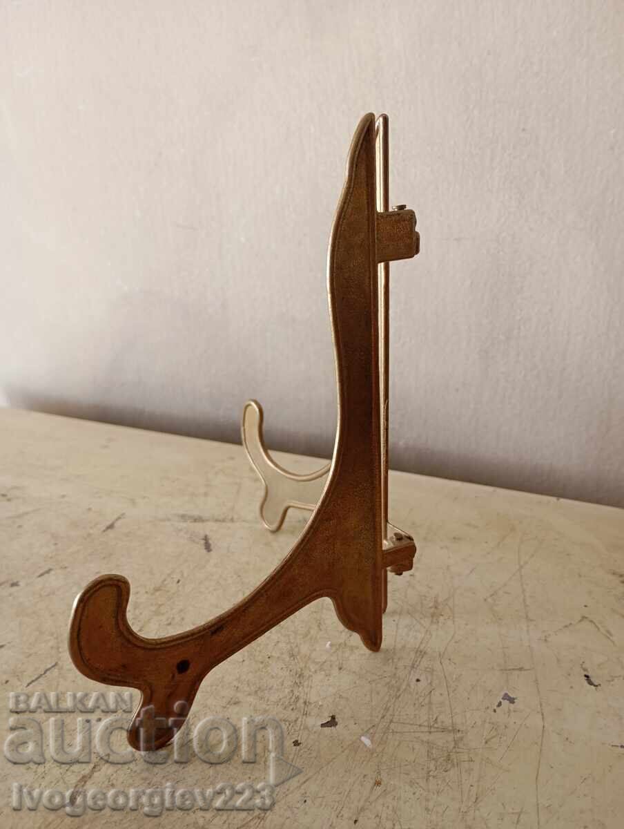 Поставка за чиния,снимка с цена 30.00 лв. | € 15.34