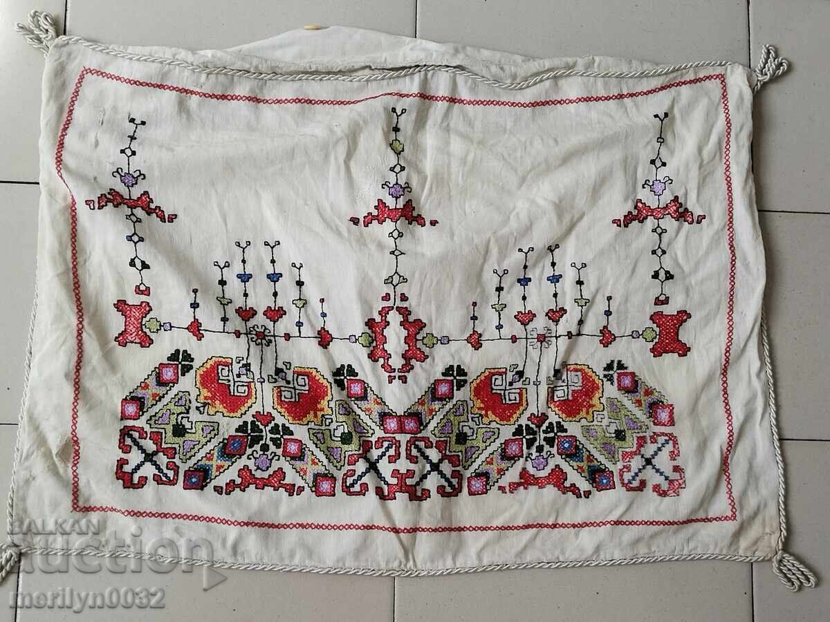 Μαξιλαροθήκη με κέντημα από τη Βουλγαρία 65/45 shevitsa με τιμή 49.00 BGN | € 25.05
