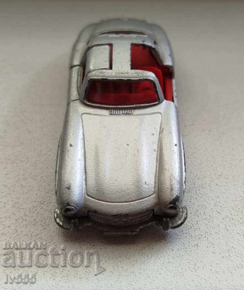 Licitație CĂRUCIOR METALIC VECHI GERMAN - MERCEDES BENZ 300/SIKU