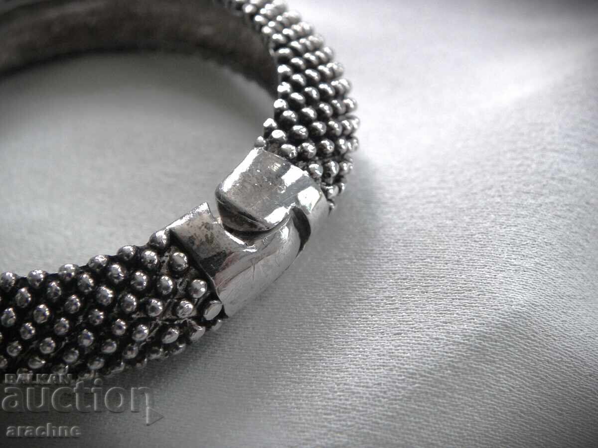 Δημοπρασία Στερεό βραχιόλι