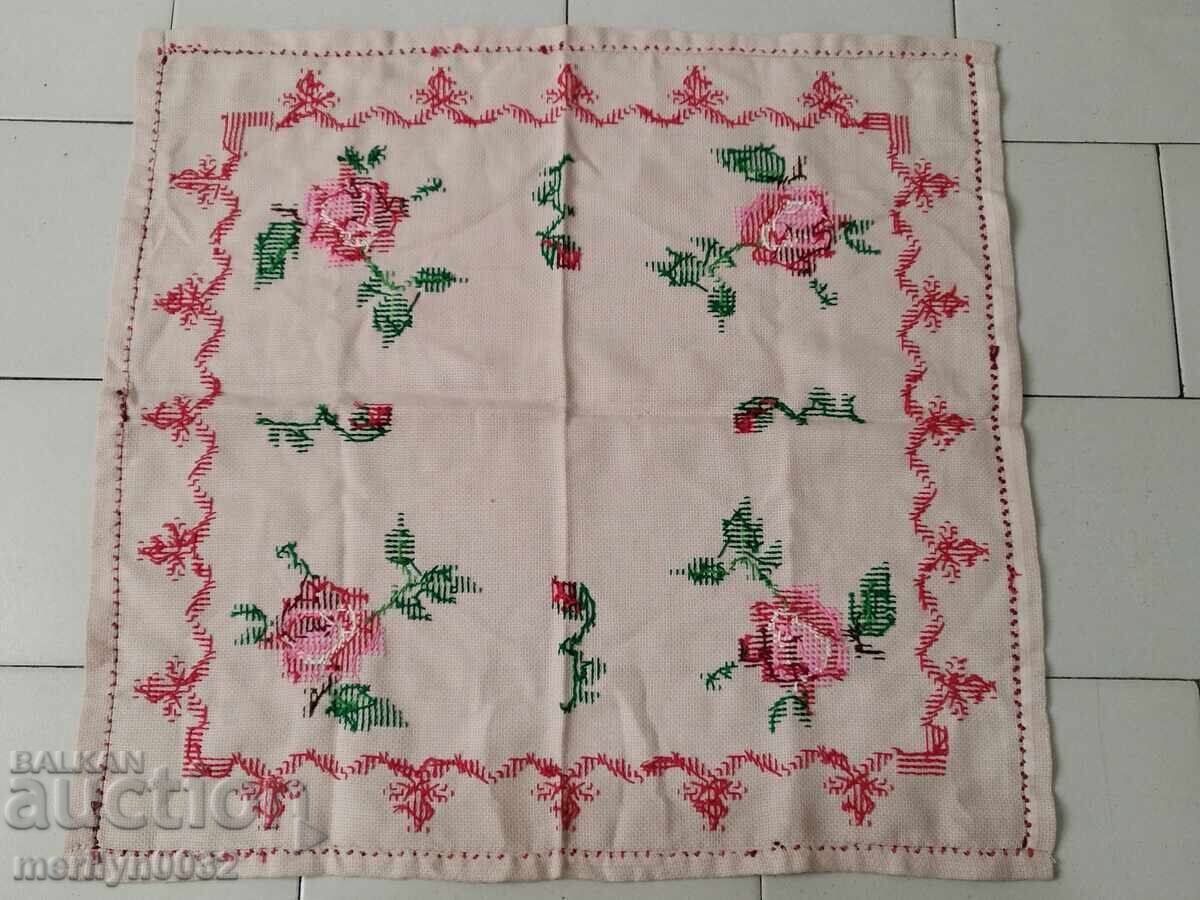 Delivery of Old plaid with embroidery tablecloth