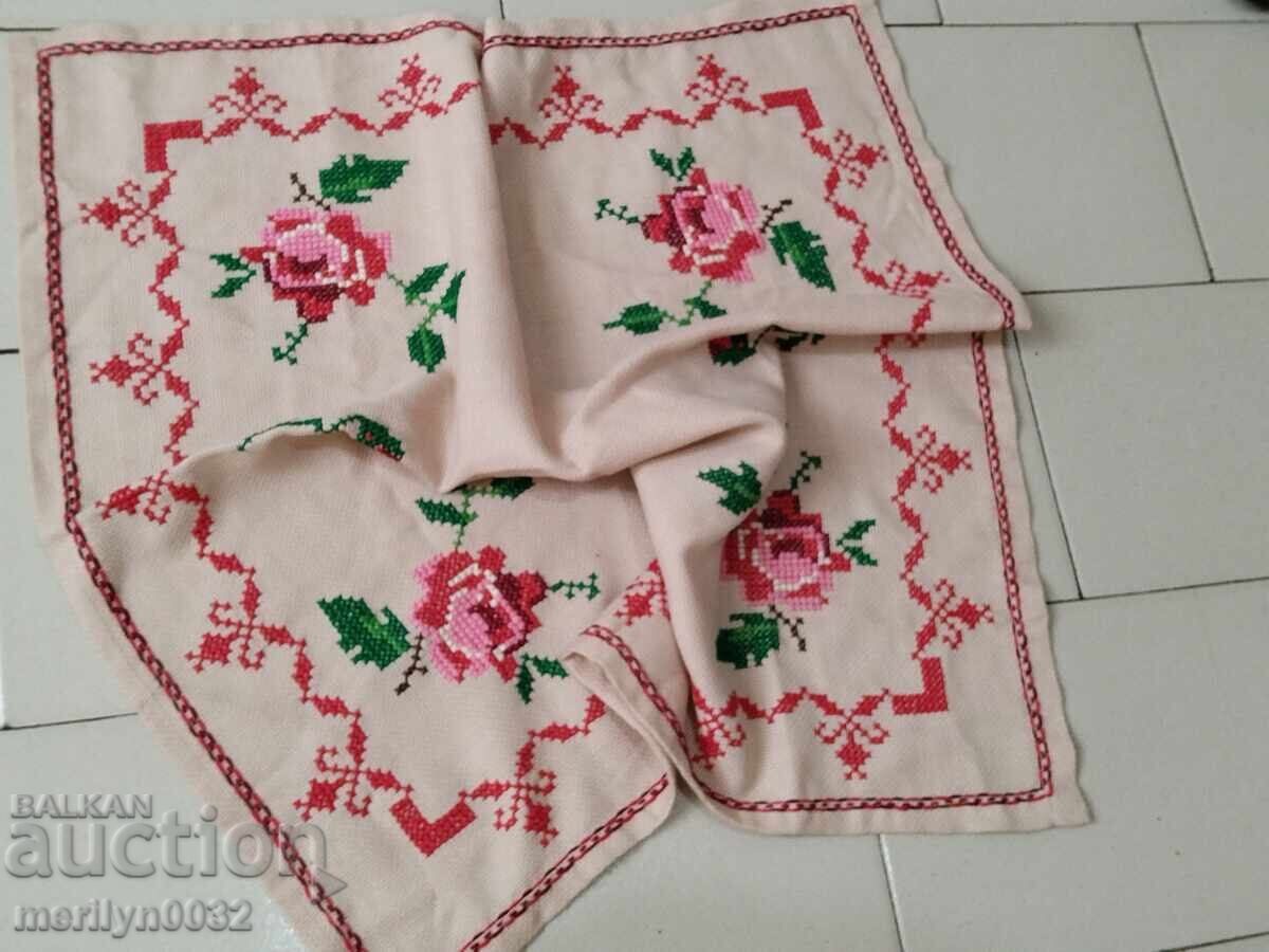 Old plaid with embroidery tablecloth - 7