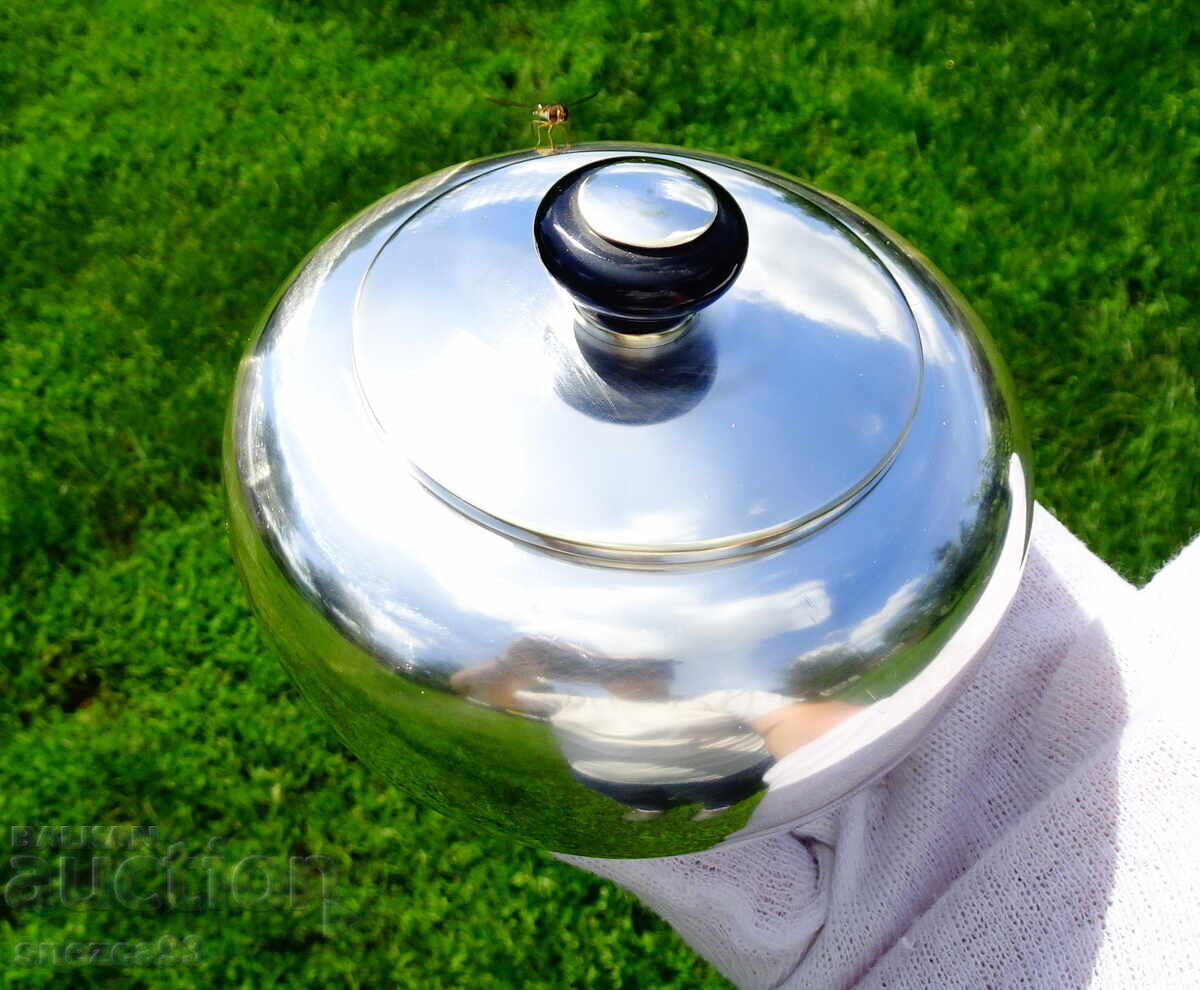 Zahărniță argintată cu capac 250 ml cu preț 39.00 BGN | € 19.94