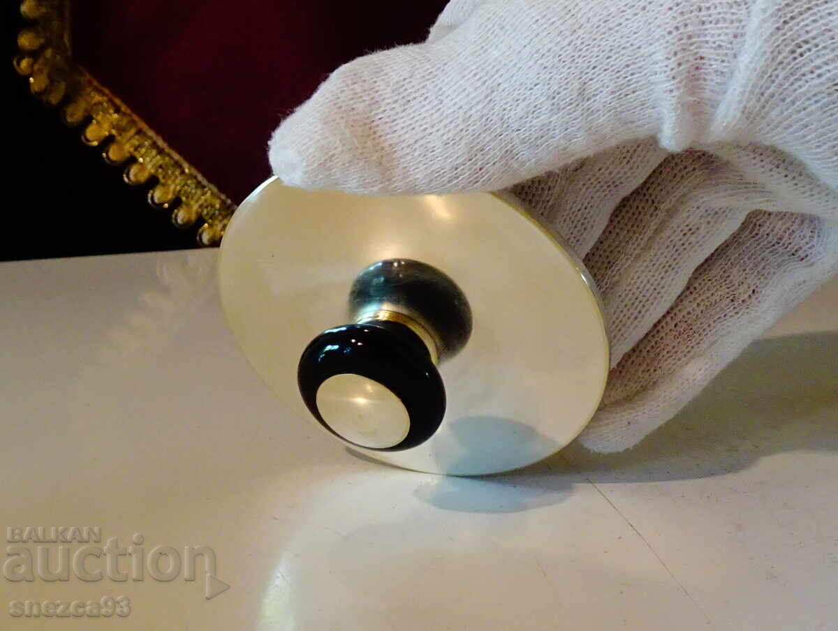 Livrarea Zahărniță argintată cu capac 250 ml