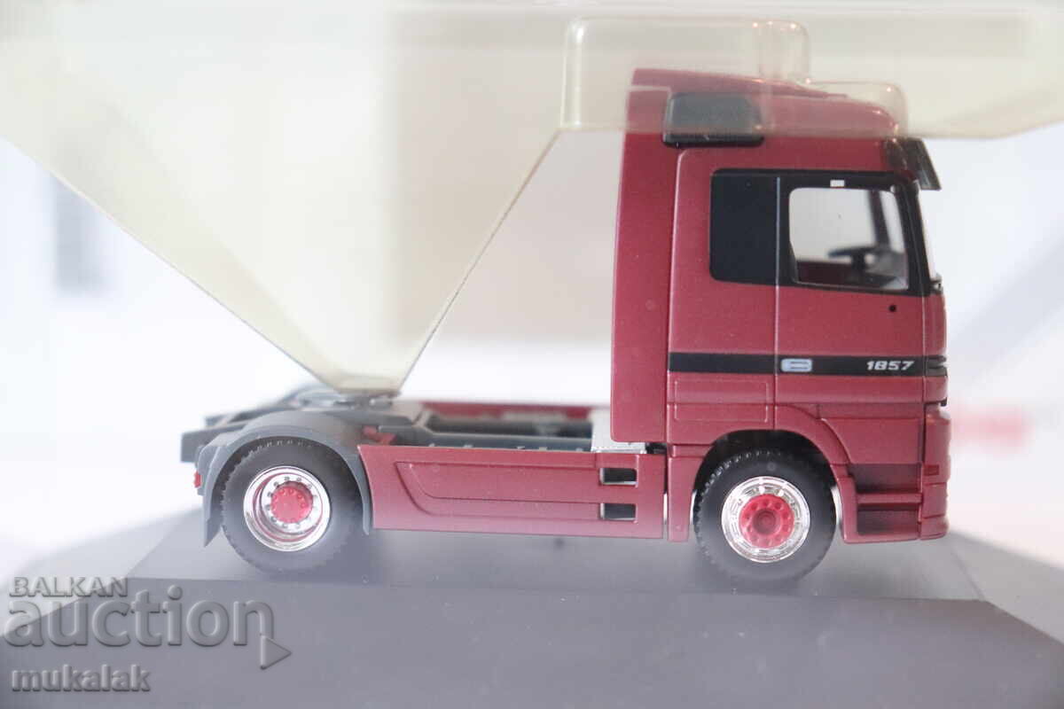 Delivery of HERPA H0 1/87 MERCEDES BENZ ACTROS TRACTOR TRUCK MODEL Delivery of HERPA H0 1/87 MERCEDES BENZ ACTROS TRACTOR TRUCK MODEL