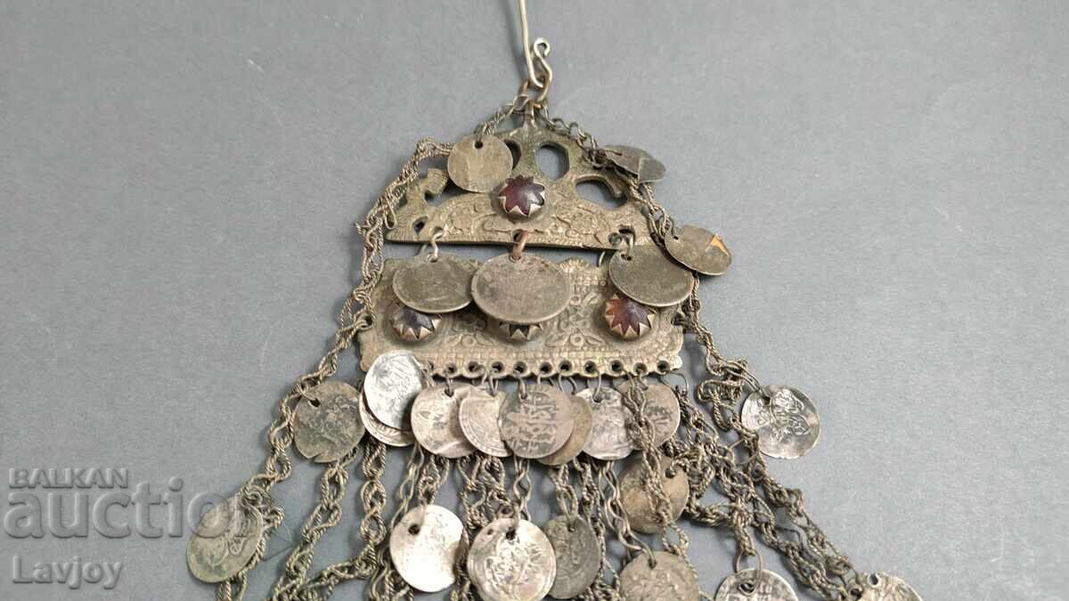 Revival-era jewelry sparkles * pendant with price 250.00 BGN | € 127.82