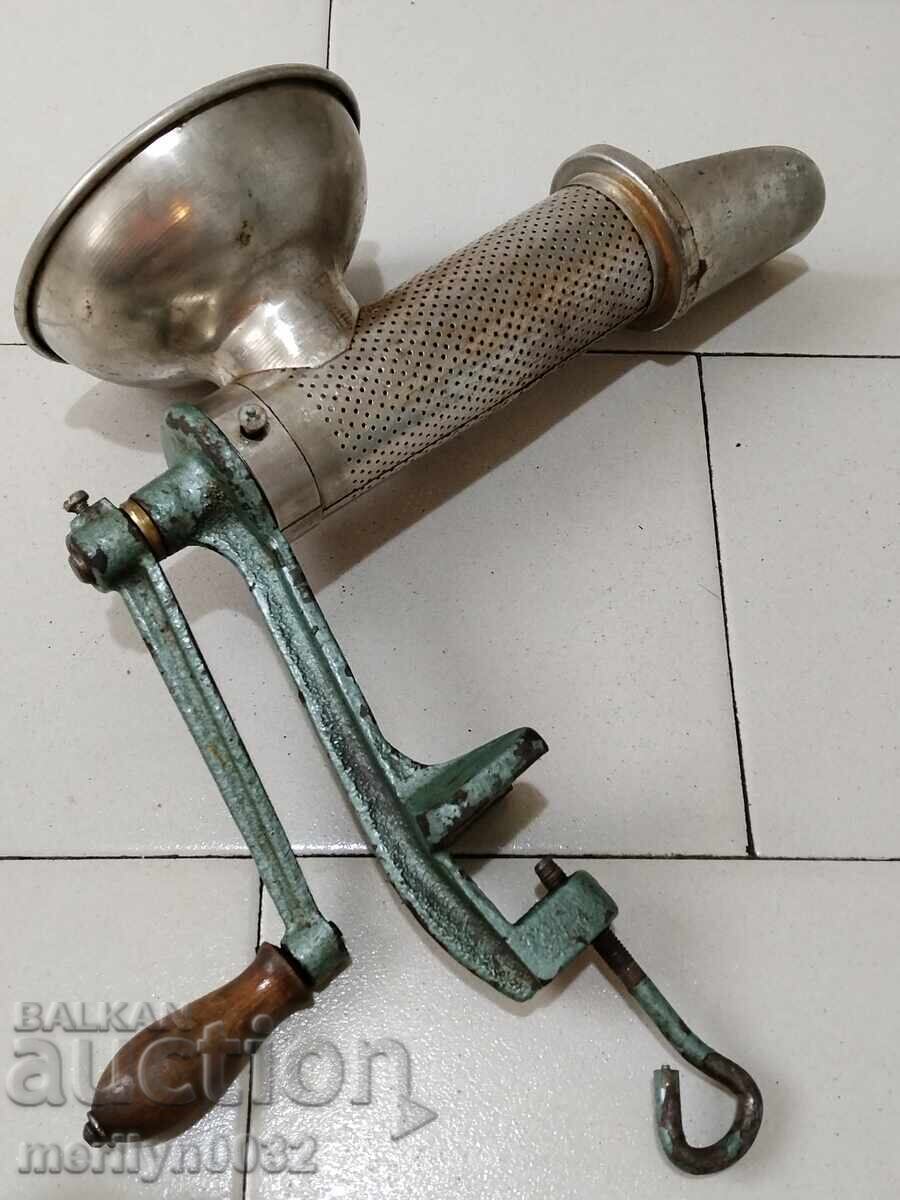 Vegetable and Fruit Grinder